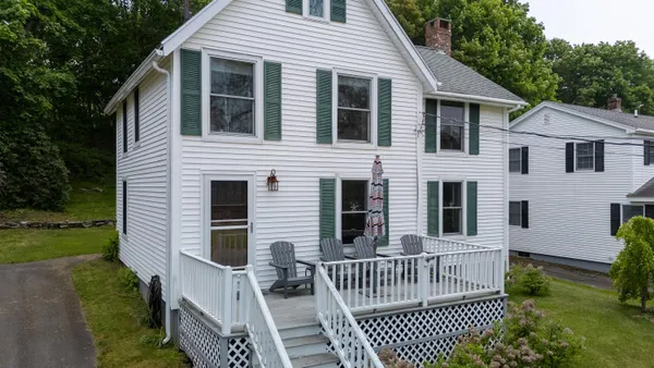 $575,000 | 26 Sea Street, Boothbay Harbor, ME 04538