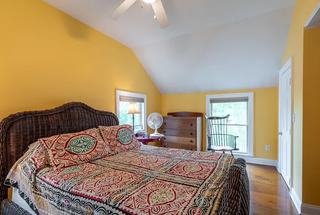 $575,000 | 26 Sea Street, Boothbay Harbor, ME 04538