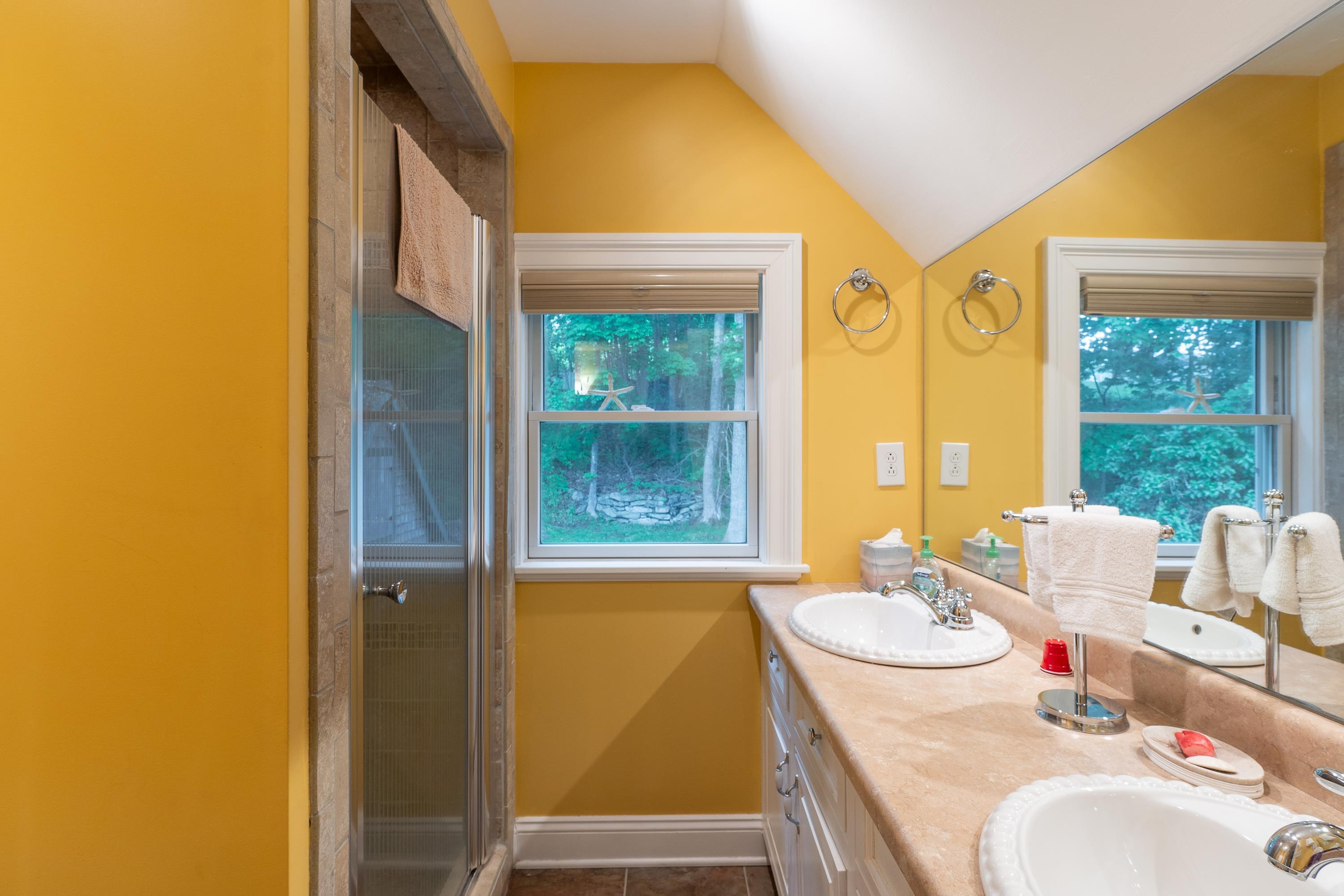 26 Sea Street Boothbay Harbor, ME 04538 - Photo 26 of 34 2nd Floor Bath 1