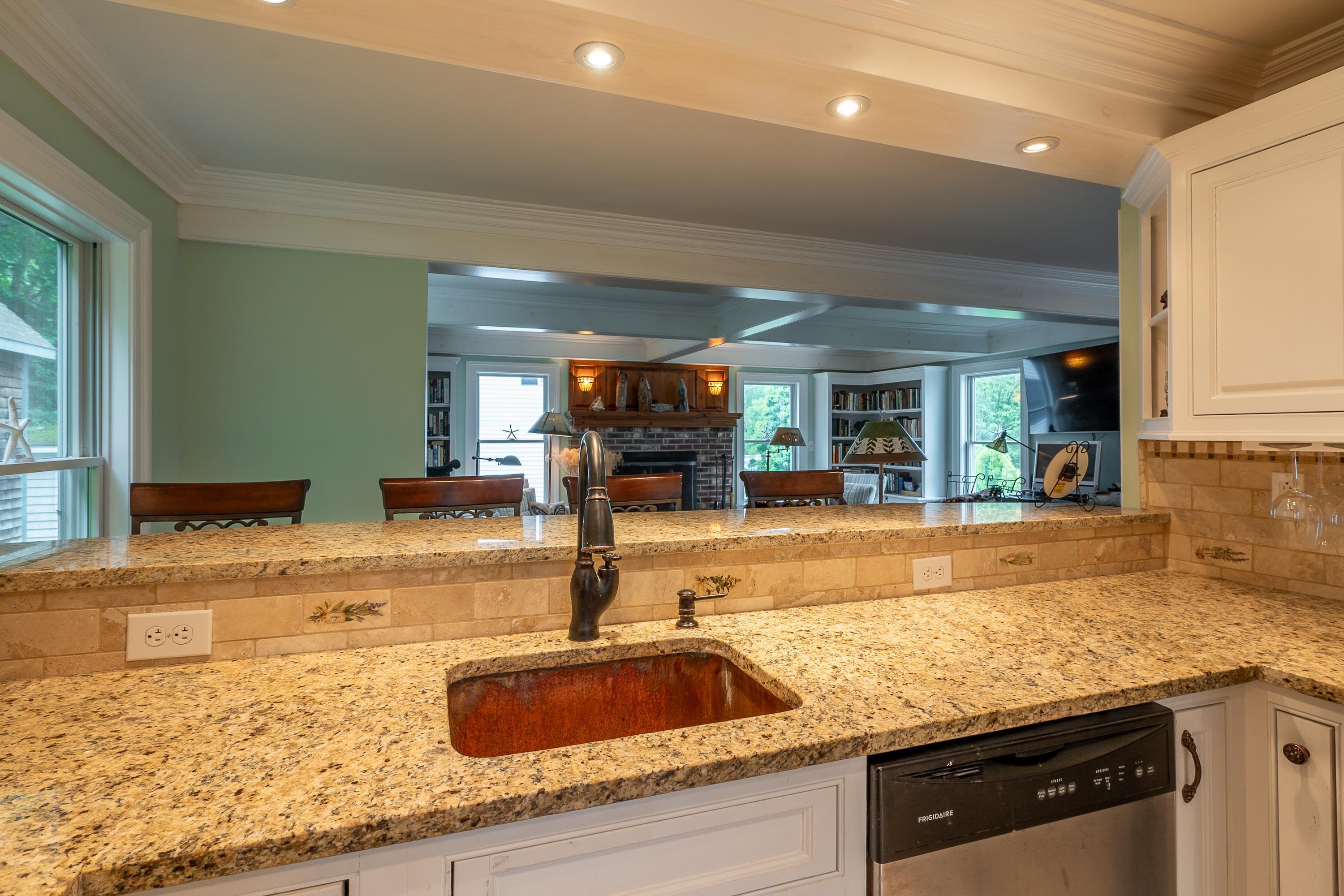 26 Sea Street Boothbay Harbor, ME 04538 - Photo 9 of 34 Kitchen