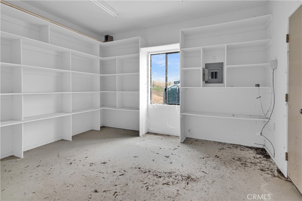 7550 Rancho Verano Place Paso Robles, CA 93446 - Photo 29 of 35 a view of storage and utility room