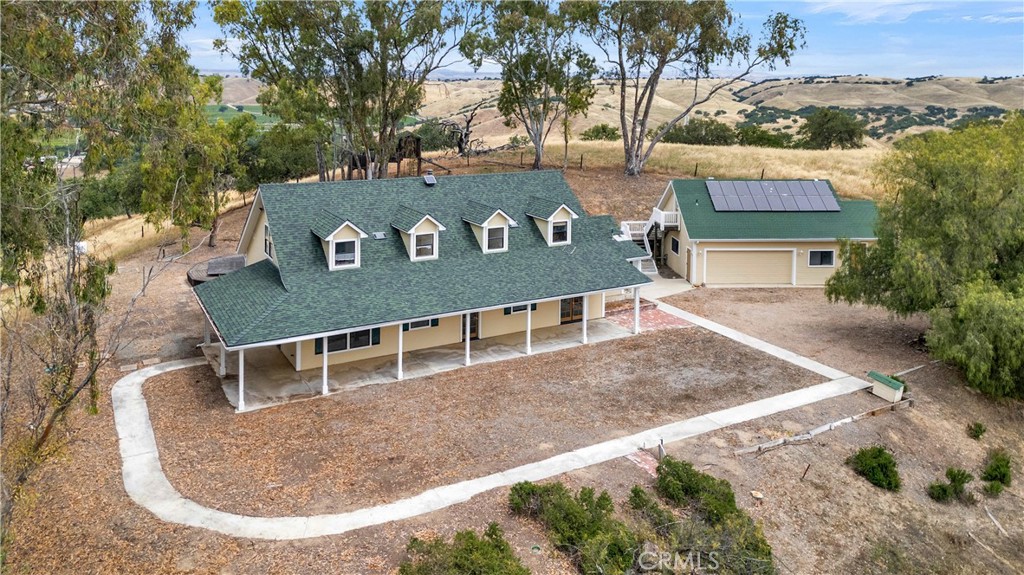 7550 Rancho Verano Place Paso Robles, CA 93446 - Photo 3 of 35 an aerial view of a house