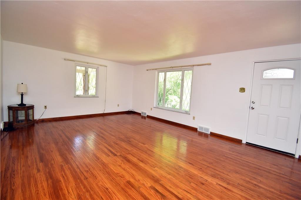1308 Hope Hollow Road Carnegie, PA 15106 - Photo 12 of 27 Gallery Image 12