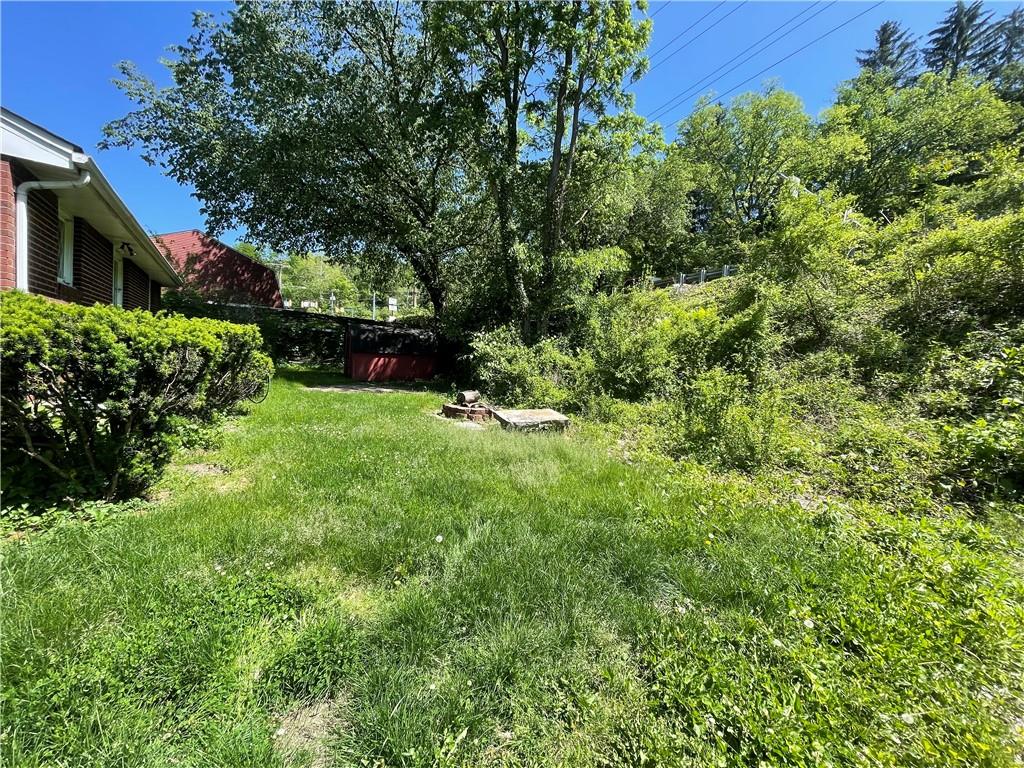 1308 Hope Hollow Road Carnegie, PA 15106 - Photo 7 of 27 Gallery Image 7