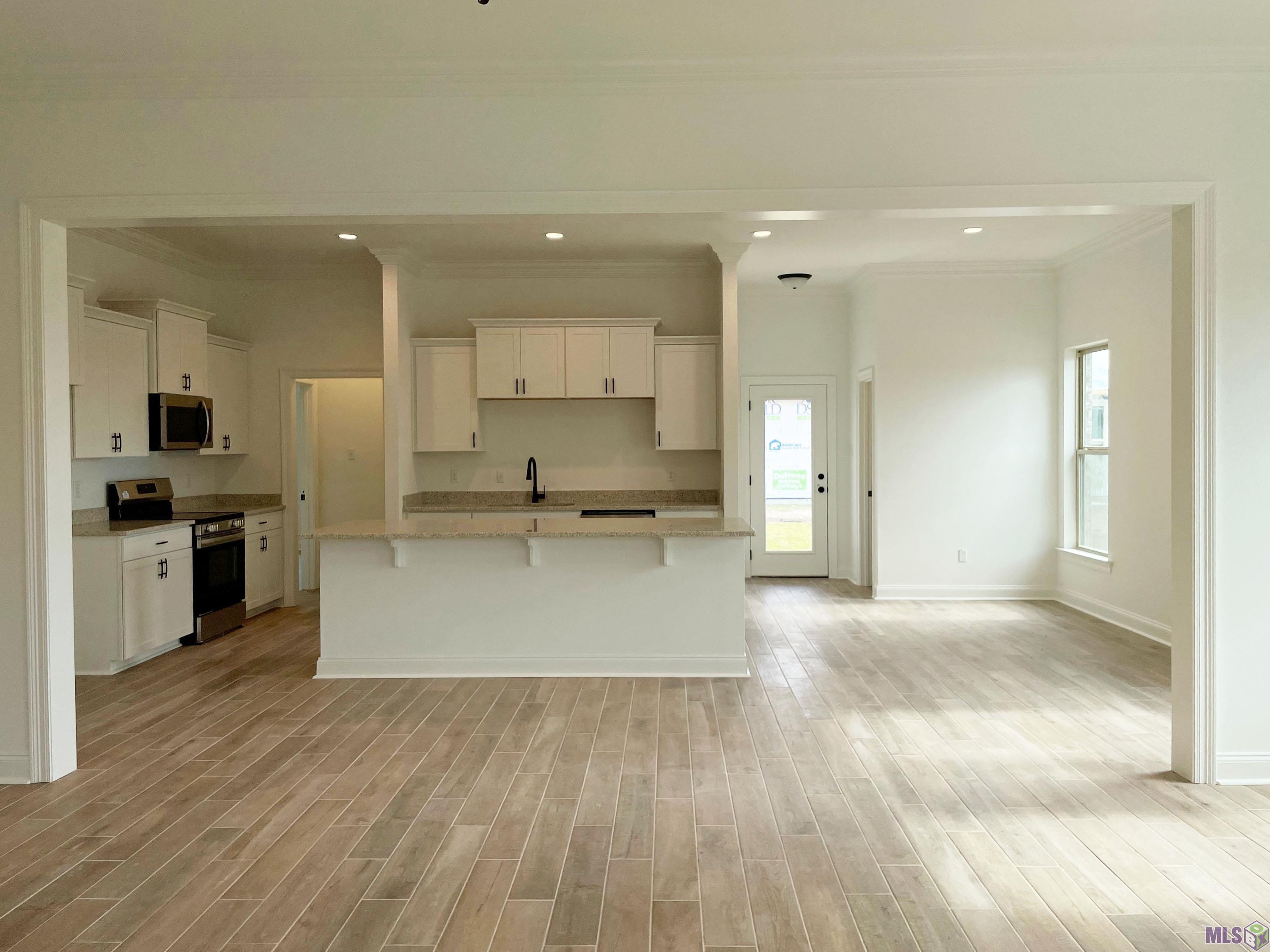 410 Rue Evangeline Houma, LA 70364 - Photo 2 of 11