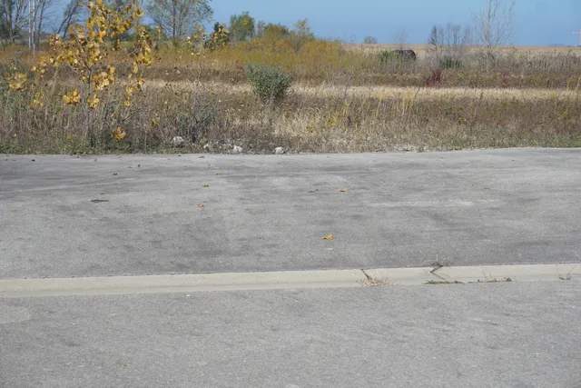 a view of dirt field