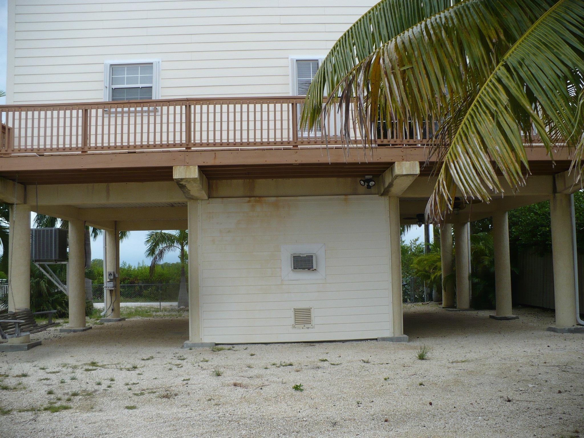 165 Grassy Road Key Largo, FL 33037 - Photo 14 of 16 back yard