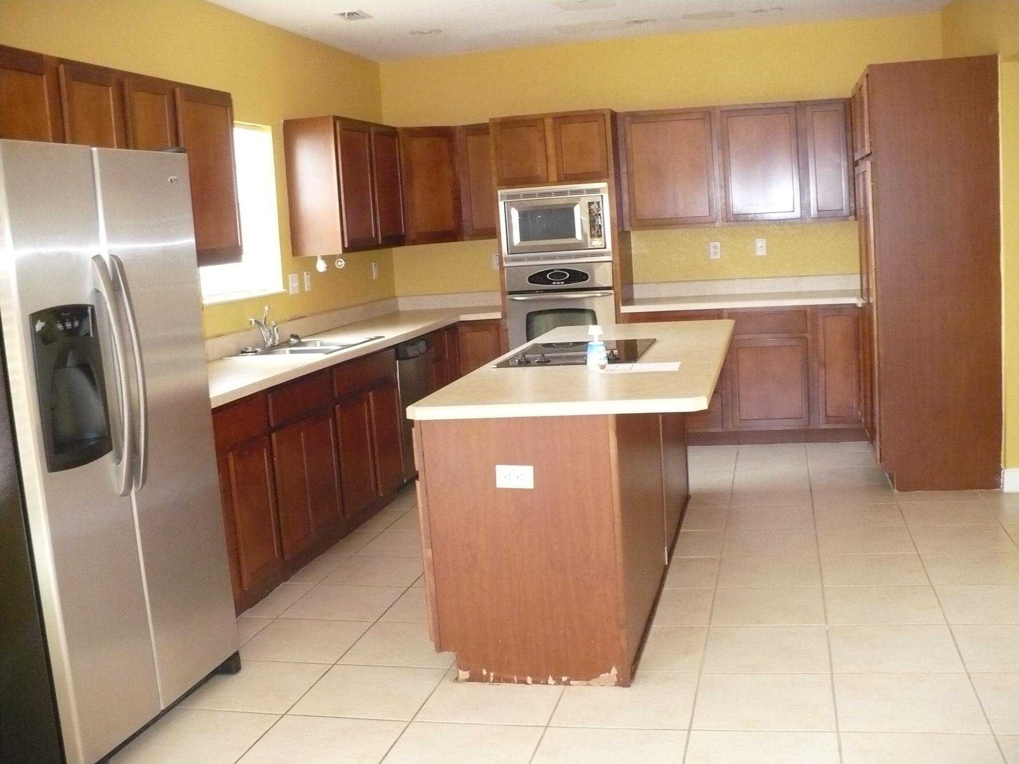 165 Grassy Road Key Largo, FL 33037 - Photo 5 of 16 kitchen