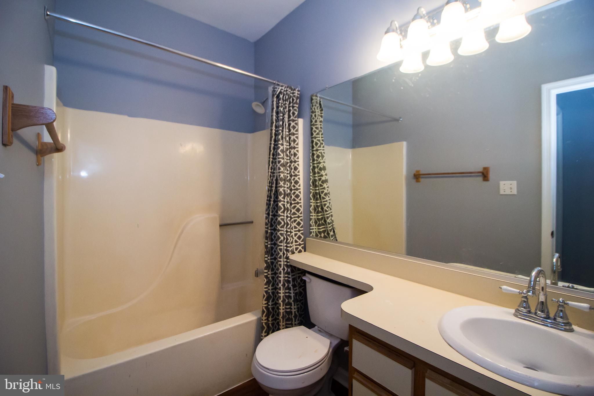 606 Moonglow Road, Unit 201 Odenton, MD 21113 - Photo 20 of 38