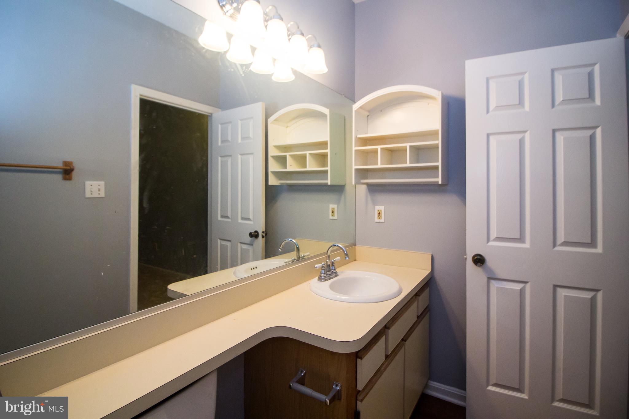 606 Moonglow Road, Unit 201 Odenton, MD 21113 - Photo 21 of 38