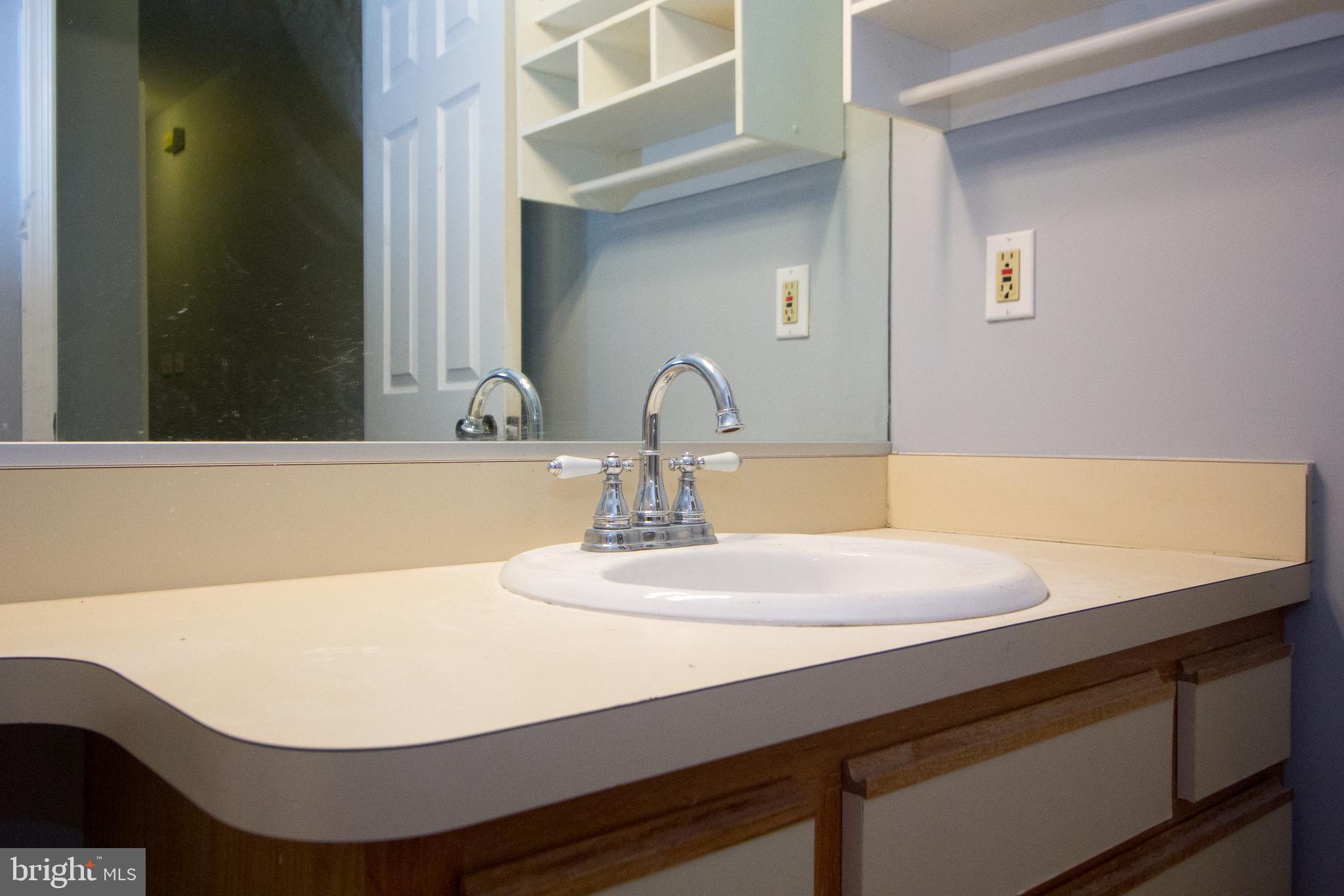 606 Moonglow Road, Unit 201 Odenton, MD 21113 - Photo 23 of 38