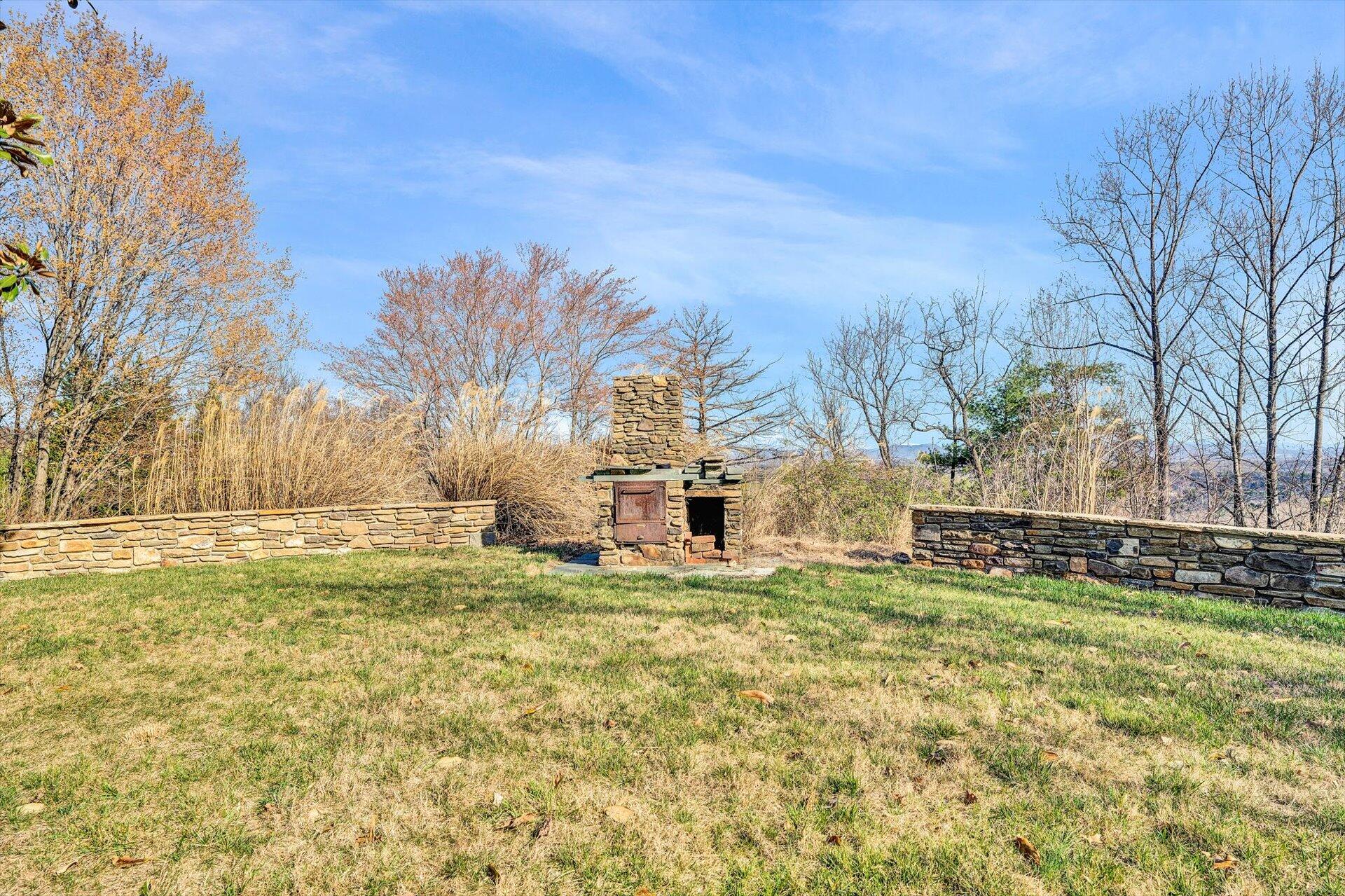 5596 Highfields Road Roanoke, VA 24018 - Photo 43 of 57 43-DSC00145
