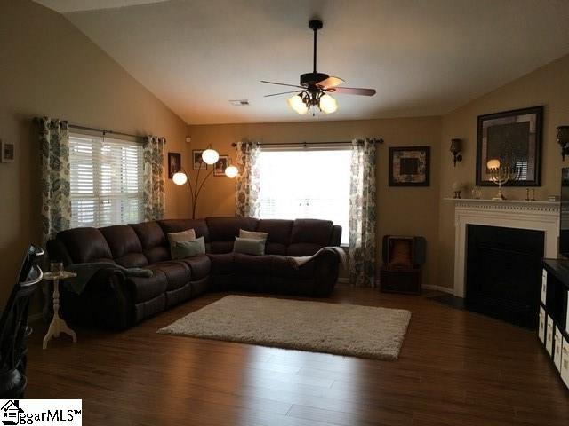 112 Mt Frontenac Way Easley, SC 29642 - Photo 4 of 24 Gallery Image 4