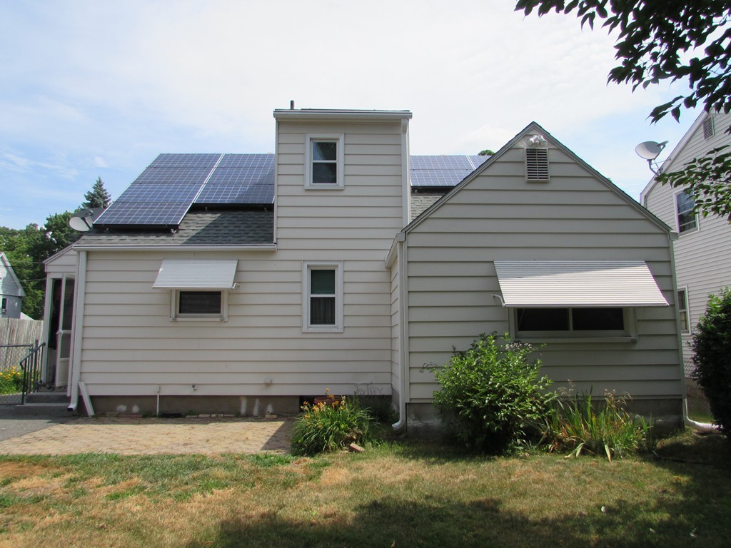 18 Michigan Street Springfield, MA 01151 - Photo 9 of 12 Gallery Image 9