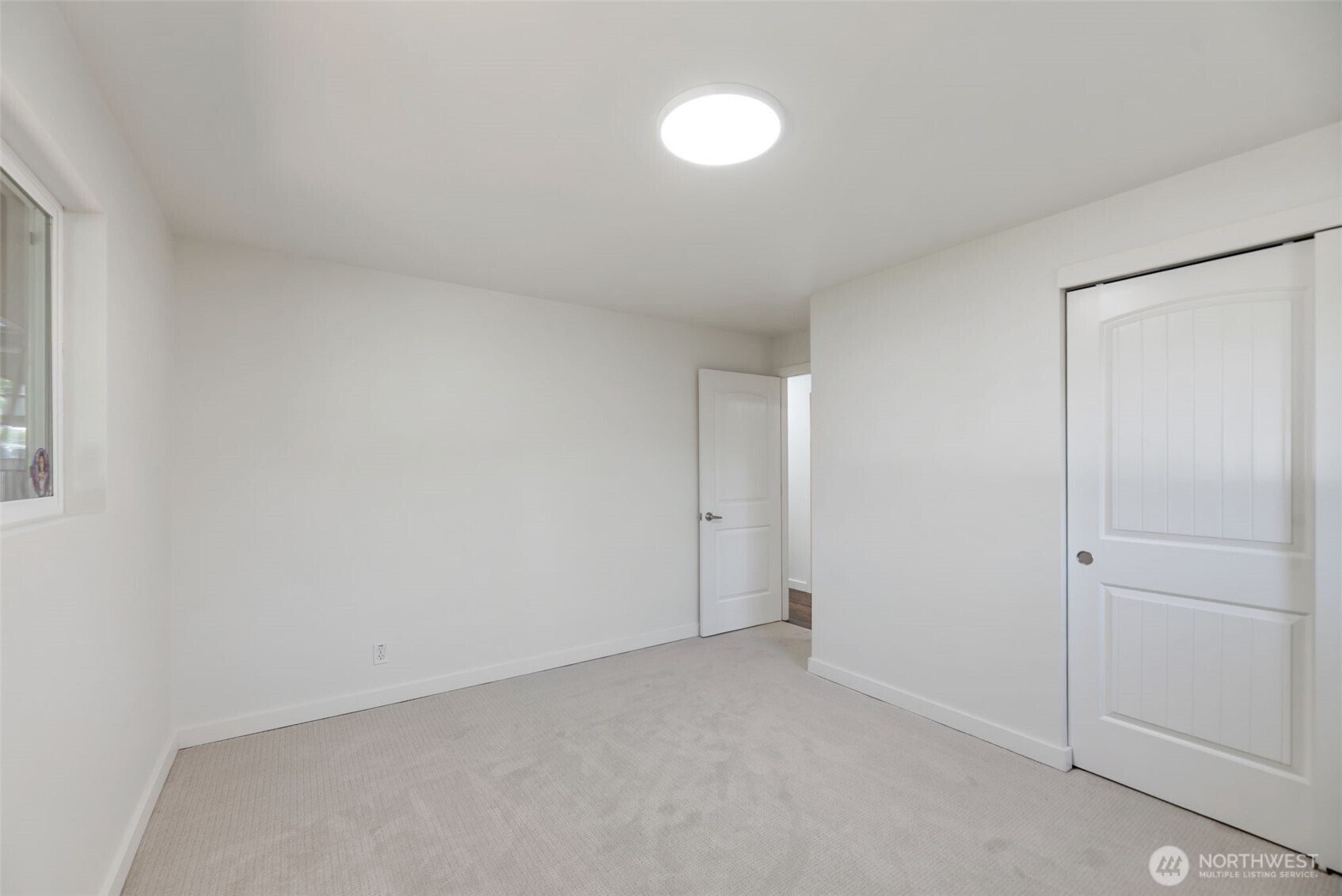 11229 29th Avenue Southwest Seattle, WA 98146 - Photo 12 of 28 a view of an empty room