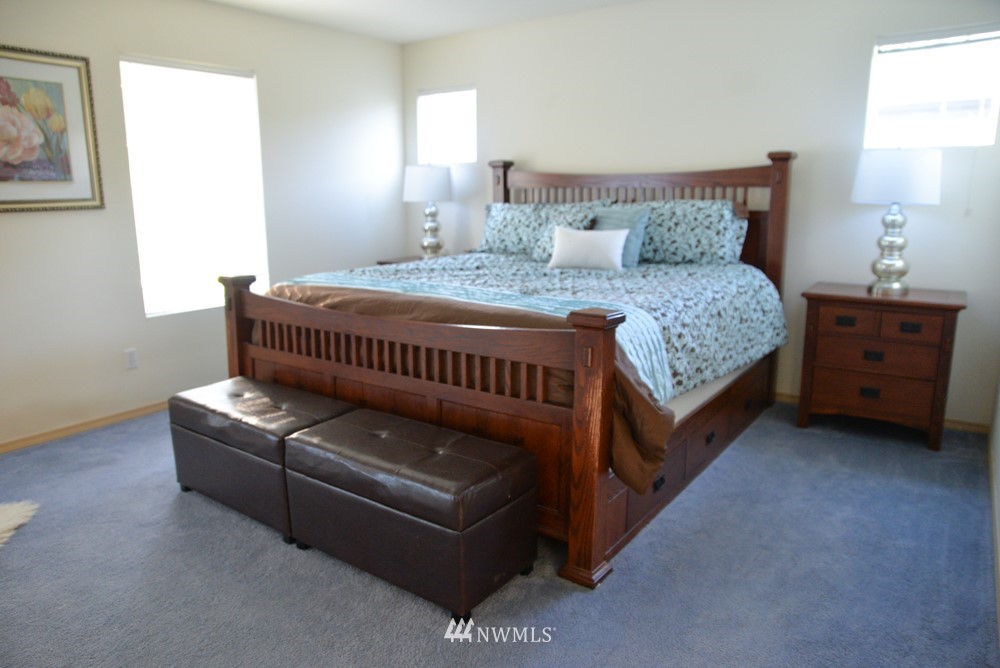 18033 168th Way Southeast Renton, WA 98058 - Photo 8 of 16 Gallery Image 8
