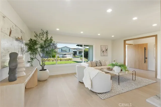 $7,800,000 | 3501 Sausalito Drive, Corona del Mar, CA 92625