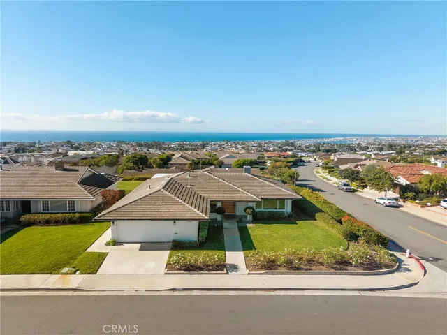 $7,800,000 | 3501 Sausalito Drive, Corona del Mar, CA 92625