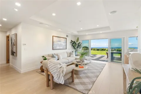 $7,800,000 | 3501 Sausalito Drive, Corona del Mar, CA 92625