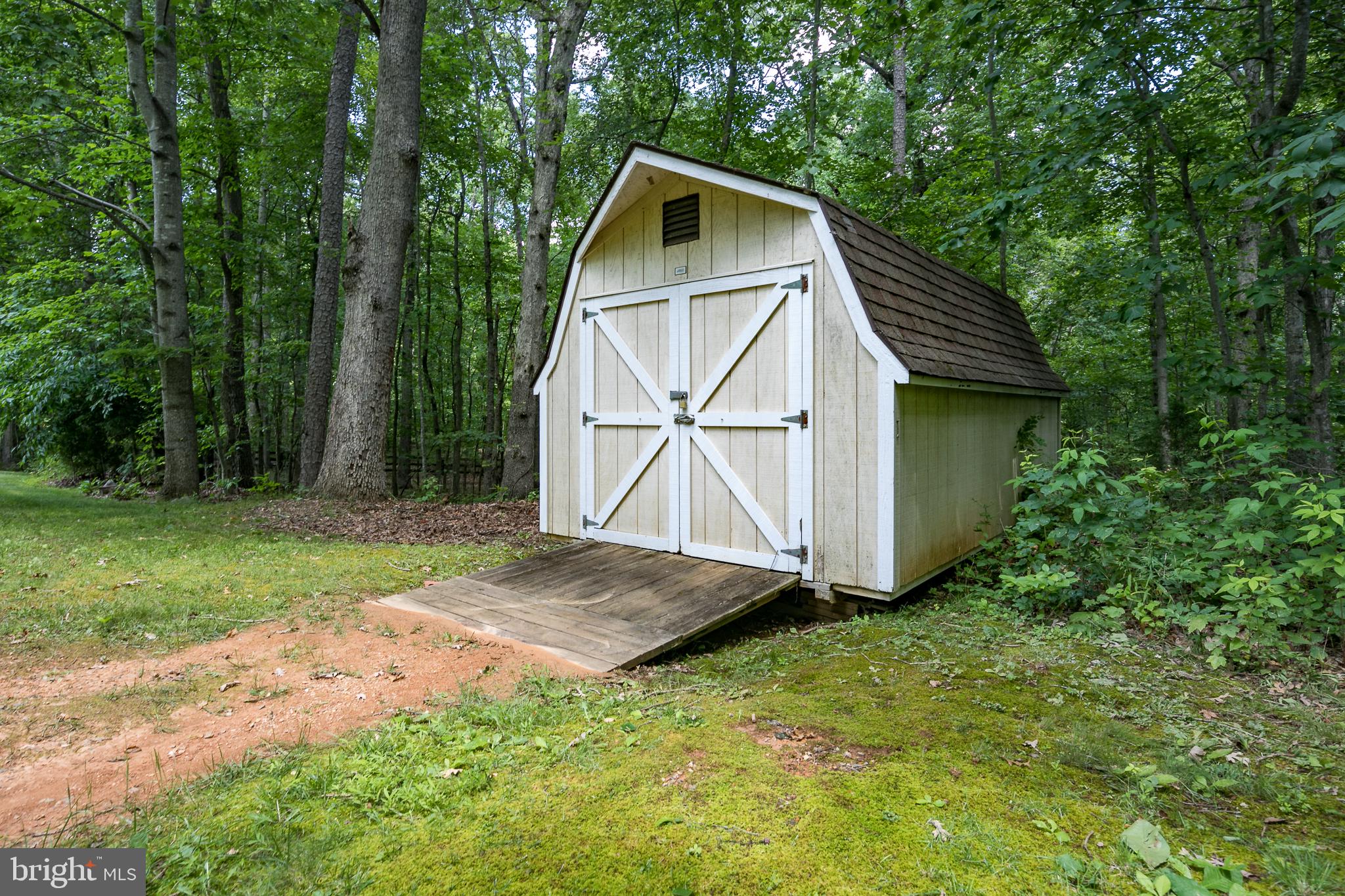 4287 Phoenix Road Bealeton, VA 22712 - Photo 14 of 41 Storage Shed