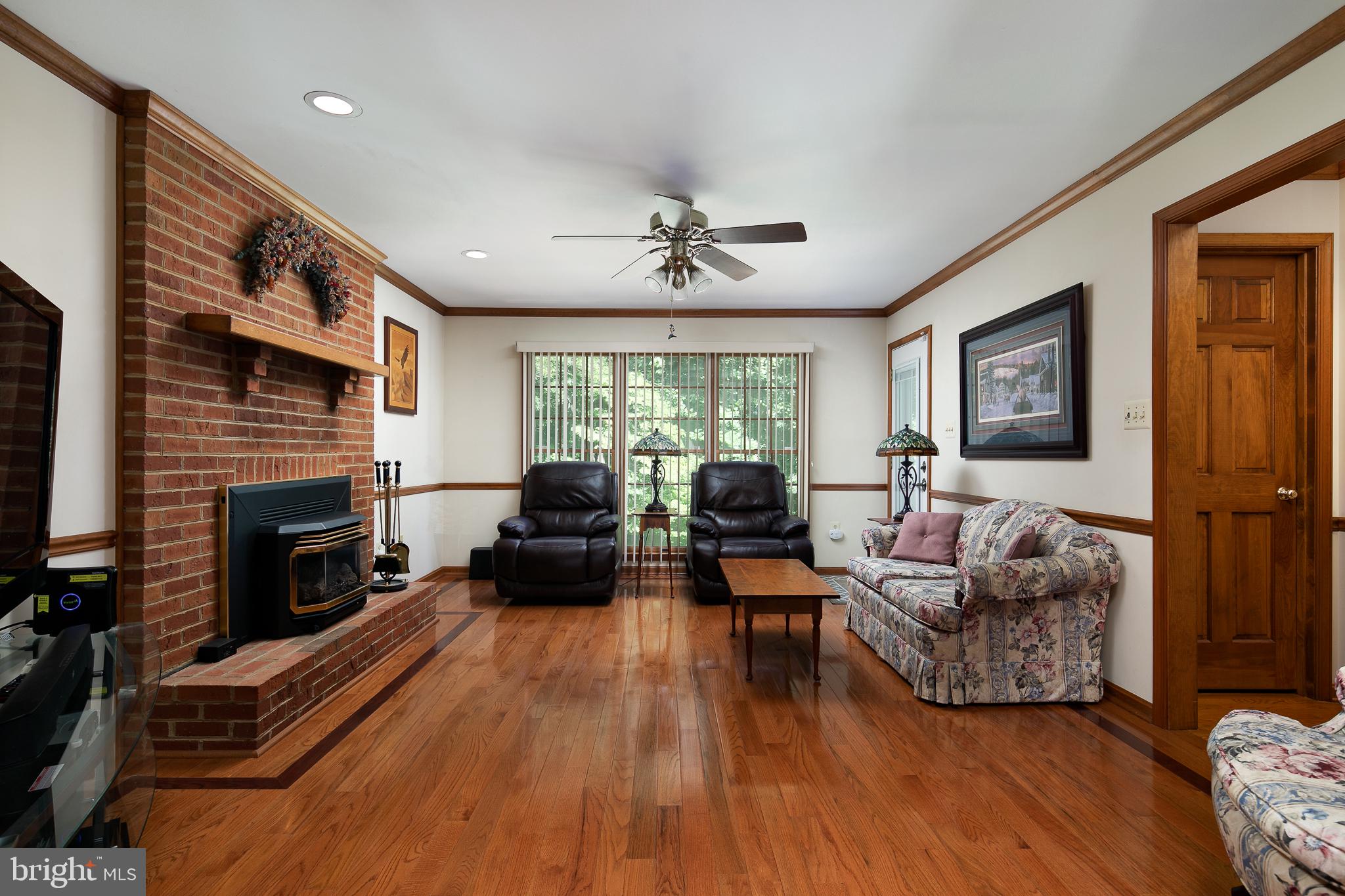 4287 Phoenix Road Bealeton, VA 22712 - Photo 24 of 41 Family room w/gas fireplace