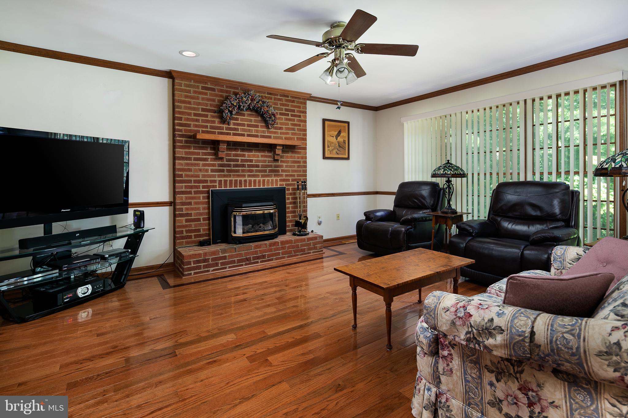 4287 Phoenix Road Bealeton, VA 22712 - Photo 25 of 41 Family Room w/ hardwood flooring.