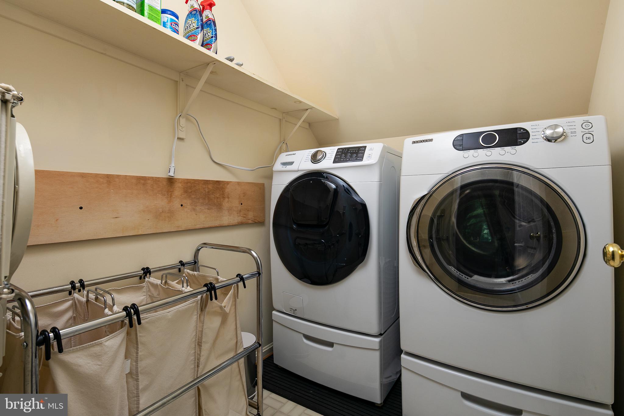 4287 Phoenix Road Bealeton, VA 22712 - Photo 41 of 41 Washer and Dryer Convey