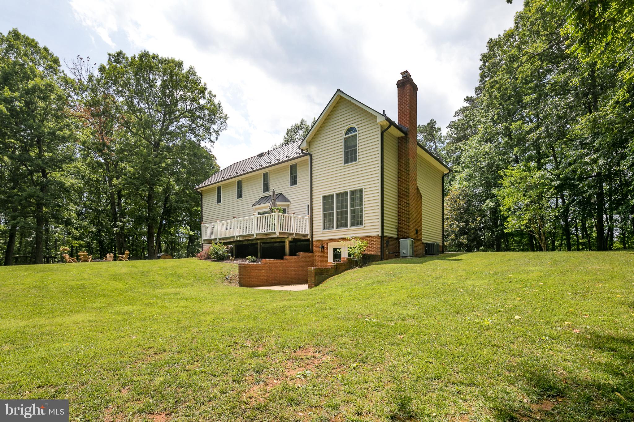 4287 Phoenix Road Bealeton, VA 22712 - Photo 9 of 41 Rear of home showing walk out basement with patio