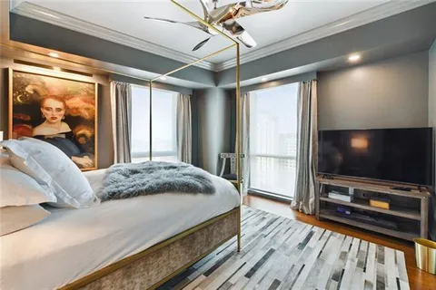 $1,295,000 | 2 Canal Street, Unit 1901, New Orleans, LA 70130