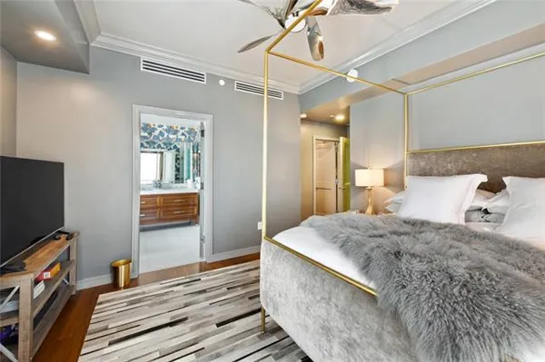 $1,295,000 | 2 Canal Street, Unit 1901, New Orleans, LA 70130
