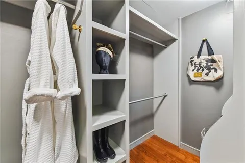 $1,295,000 | 2 Canal Street, Unit 1901, New Orleans, LA 70130