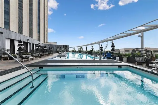 $1,295,000 | 2 Canal Street, Unit 1901, New Orleans, LA 70130