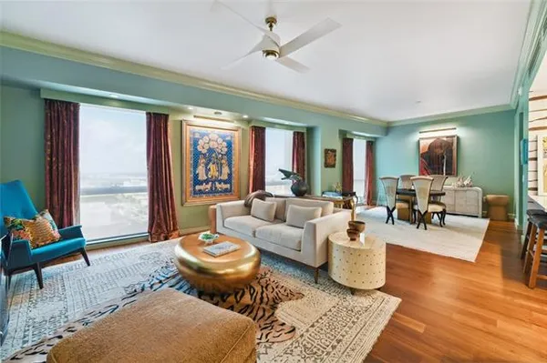 $1,295,000 | 2 Canal Street, Unit 1901, New Orleans, LA 70130
