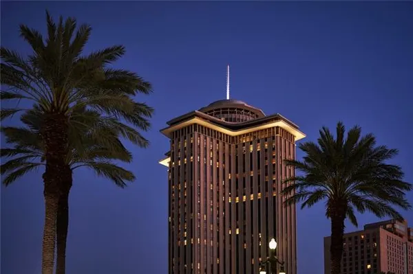 $1,295,000 | 2 Canal Street, Unit 1901, New Orleans, LA 70130