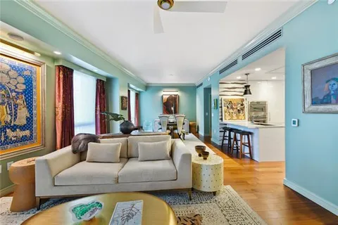 $1,295,000 | 2 Canal Street, Unit 1901, New Orleans, LA 70130