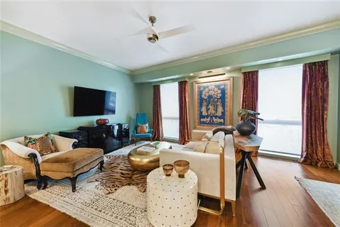 $1,295,000 | 2 Canal Street, Unit 1901, New Orleans, LA 70130