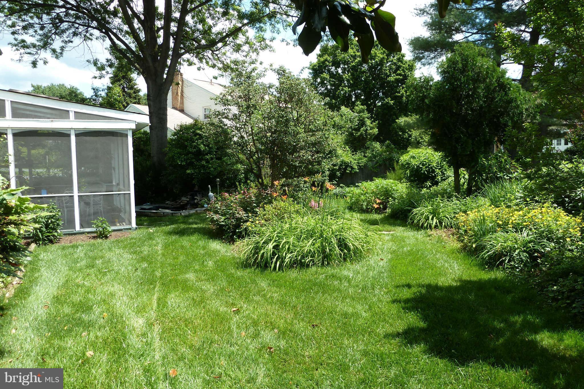 4104 Sir Walter Road Olney, MD 20832 - Photo 27 of 30 Exterior Rear