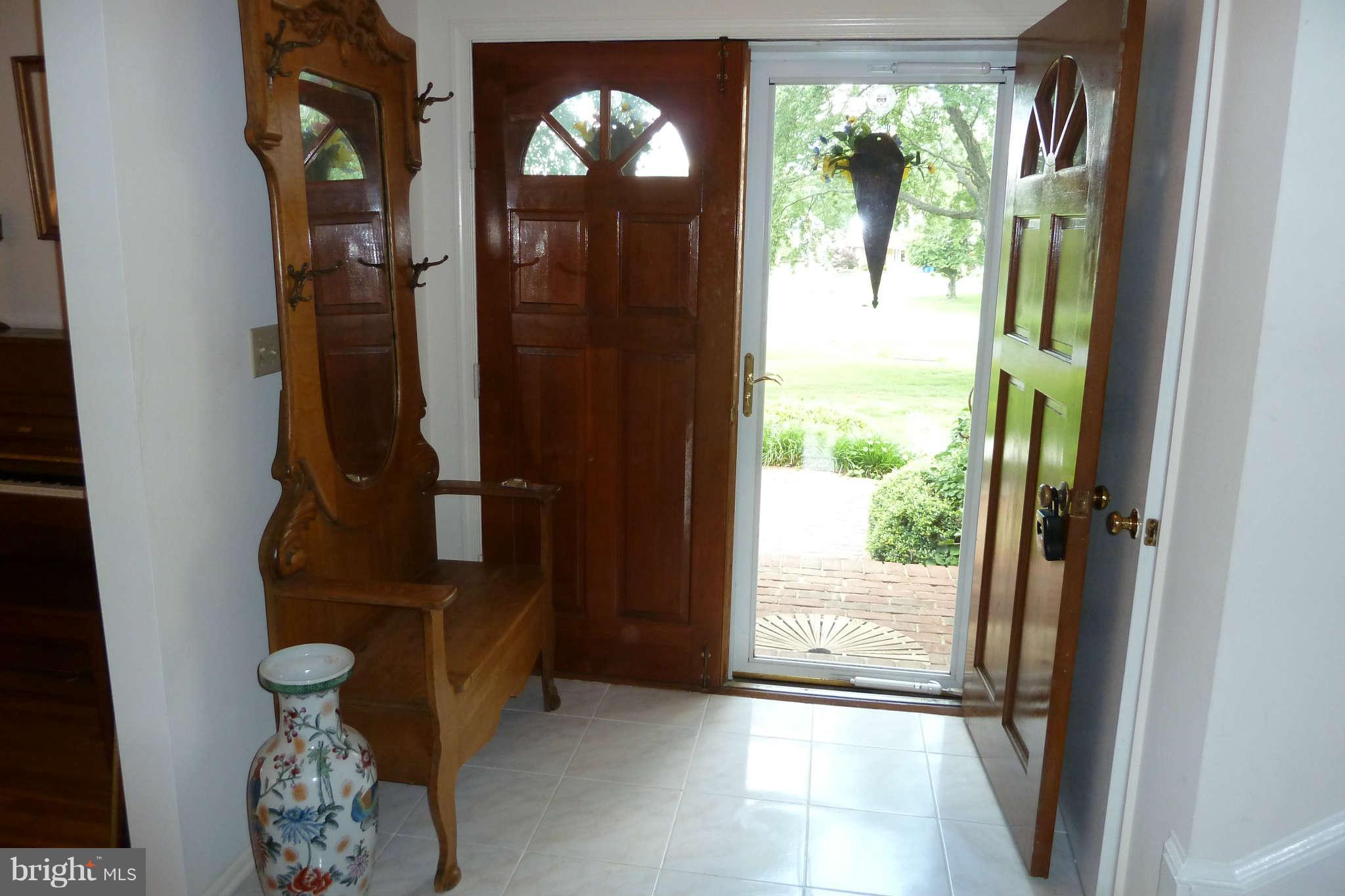 4104 Sir Walter Road Olney, MD 20832 - Photo 5 of 30 Interior General