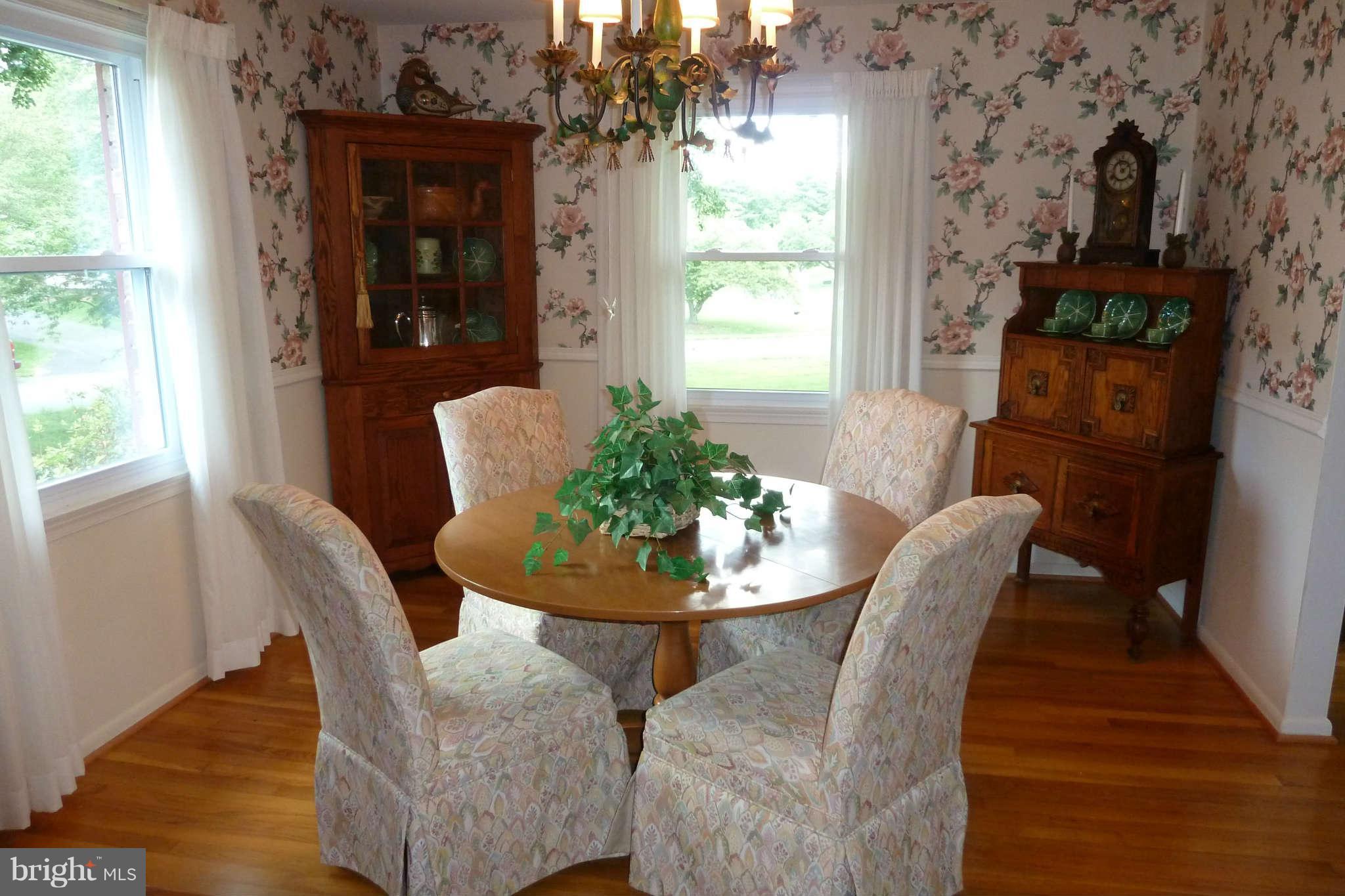 4104 Sir Walter Road Olney, MD 20832 - Photo 9 of 30 Dining Room