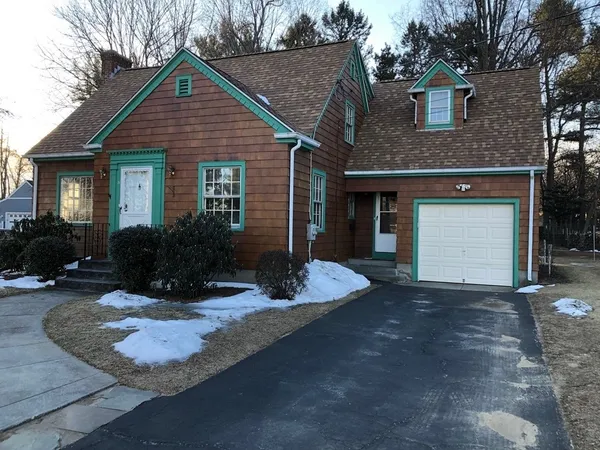 $490,000 | 31 Montana Drive, Holden, MA 01520