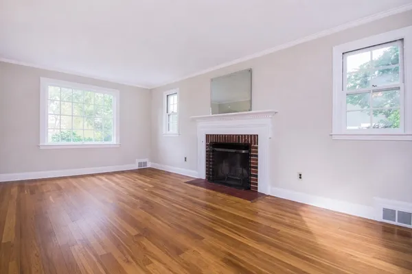 $490,000 | 31 Montana Drive, Holden, MA 01520