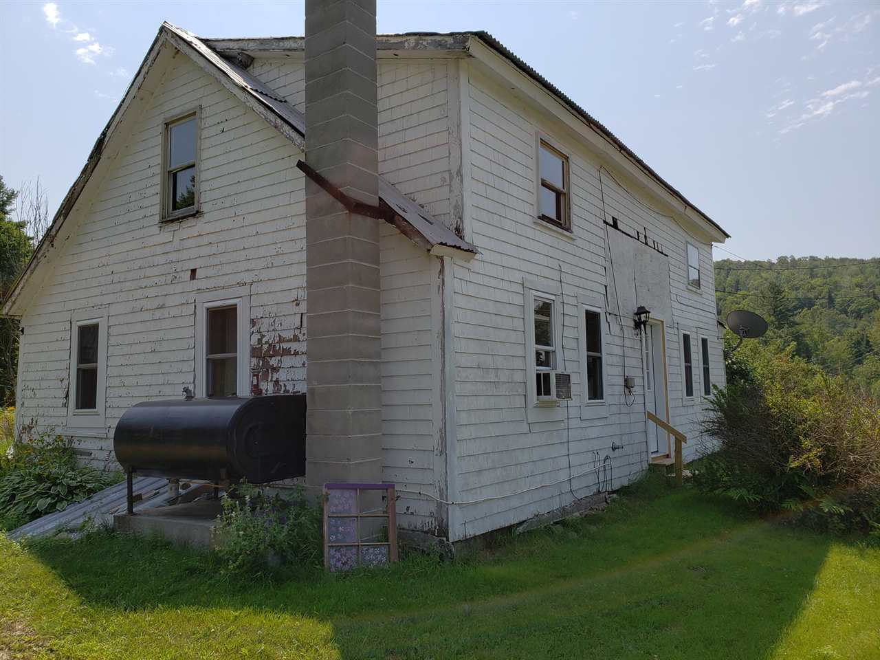 734 Dalton Road Dalton, NH 03598 - Photo 3 of 35