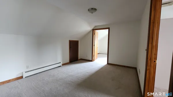 $3,250 | 16 Raymond Road, Woodbridge, CT 06525