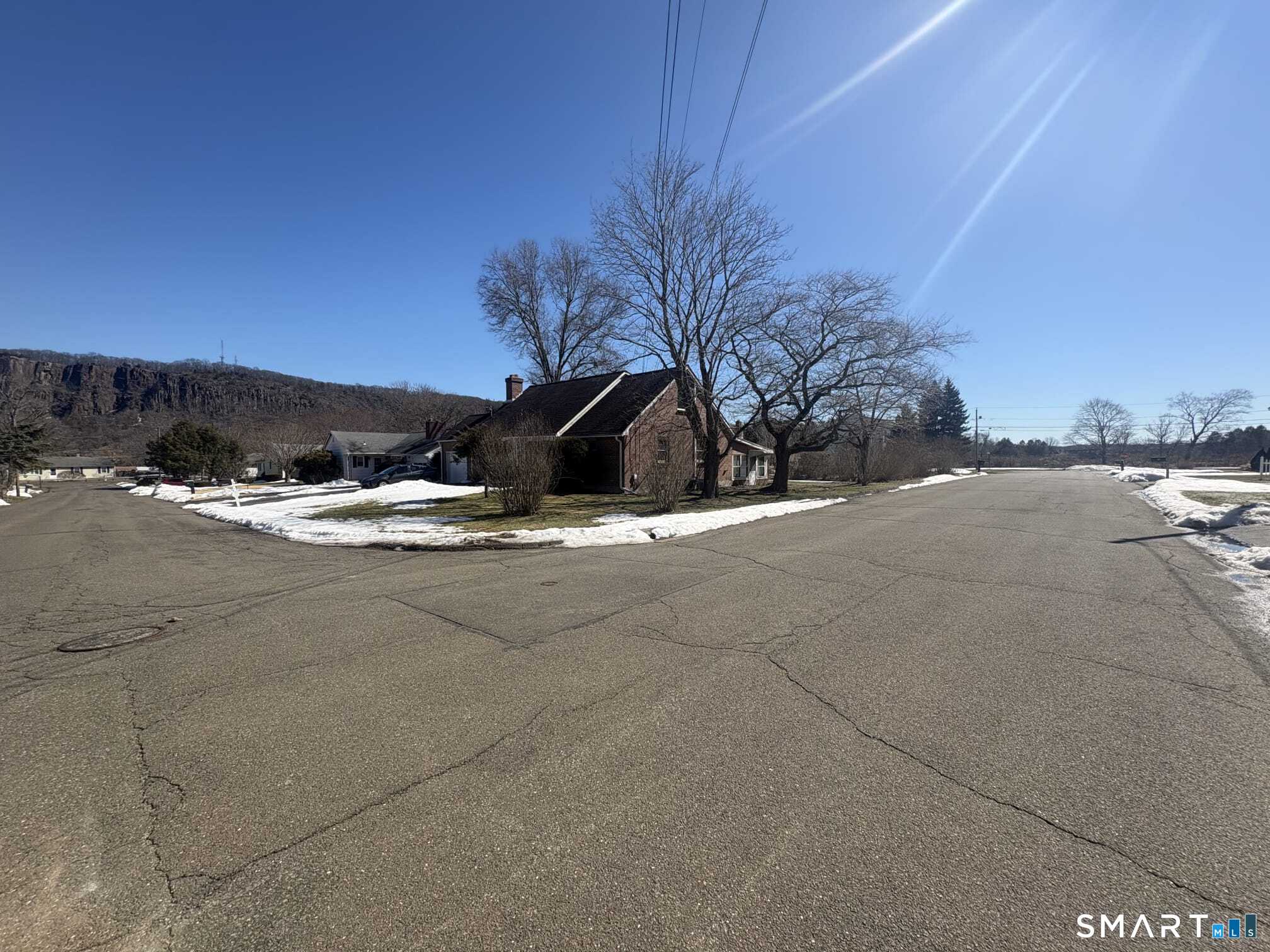 16 Raymond Road Woodbridge, CT 06525 - Photo 23 of 24