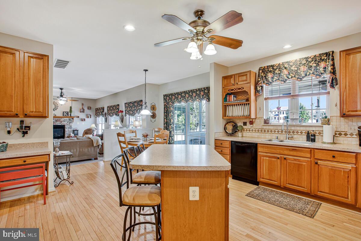 11617 Philadelphia Road White Marsh, MD 21162 - Photo 12 of 63 Kitchen