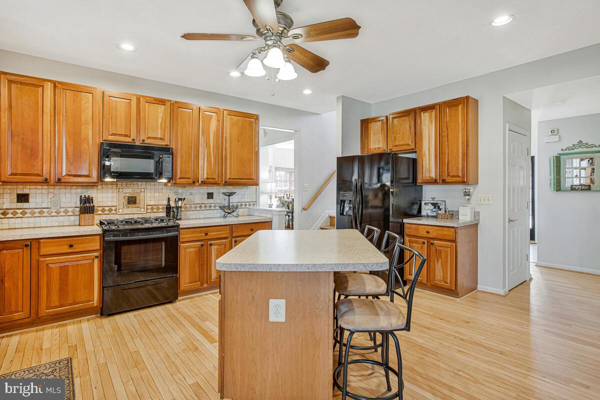 11617 Philadelphia Road White Marsh, MD 21162 - Photo 14 of 63 Kitchen