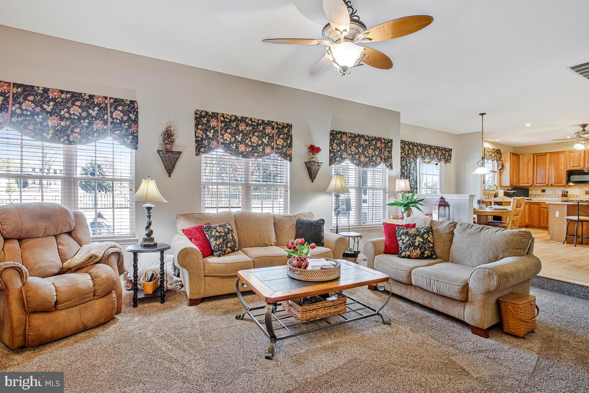 11617 Philadelphia Road White Marsh, MD 21162 - Photo 19 of 63 Family Room