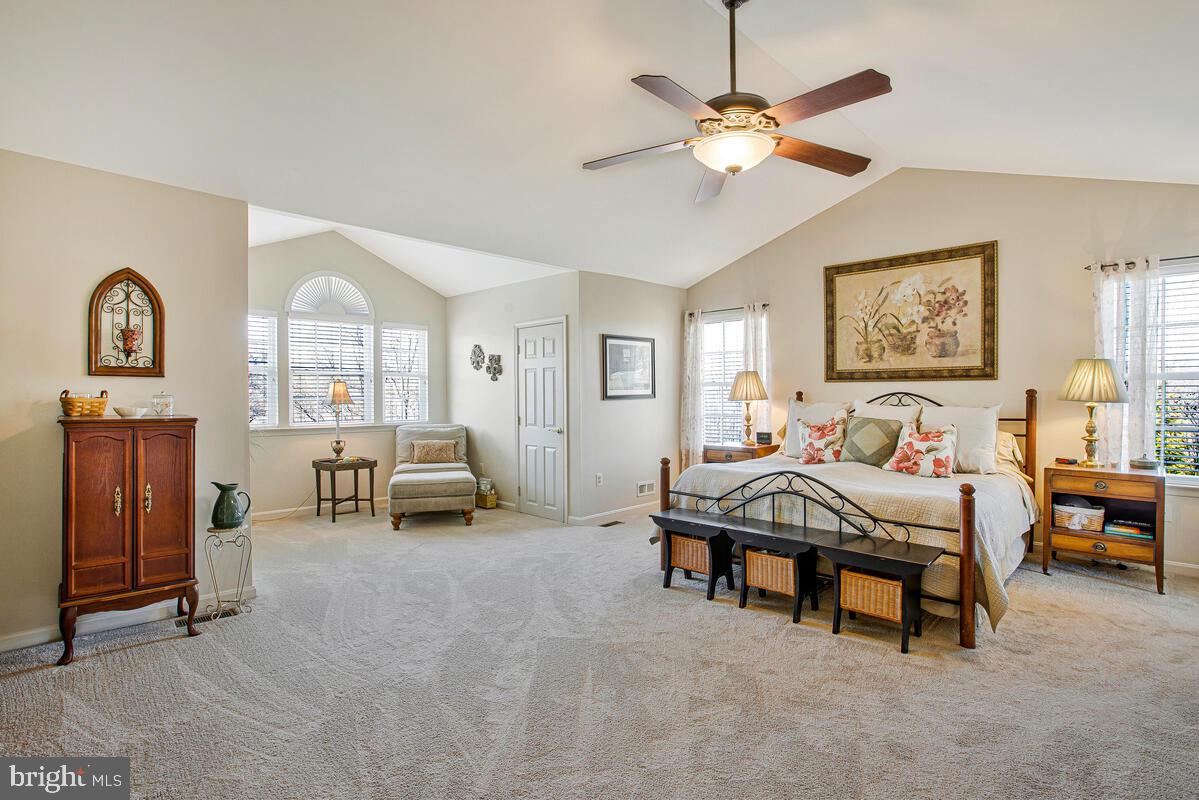 11617 Philadelphia Road White Marsh, MD 21162 - Photo 28 of 63 Primary bedroom