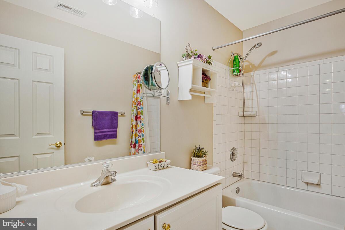11617 Philadelphia Road White Marsh, MD 21162 - Photo 43 of 63 Hallway bathroom