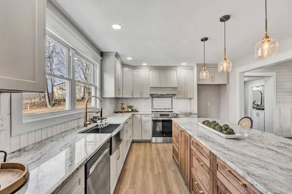 $699,950 | 68 Hill Drive, Fincastle, VA 24090